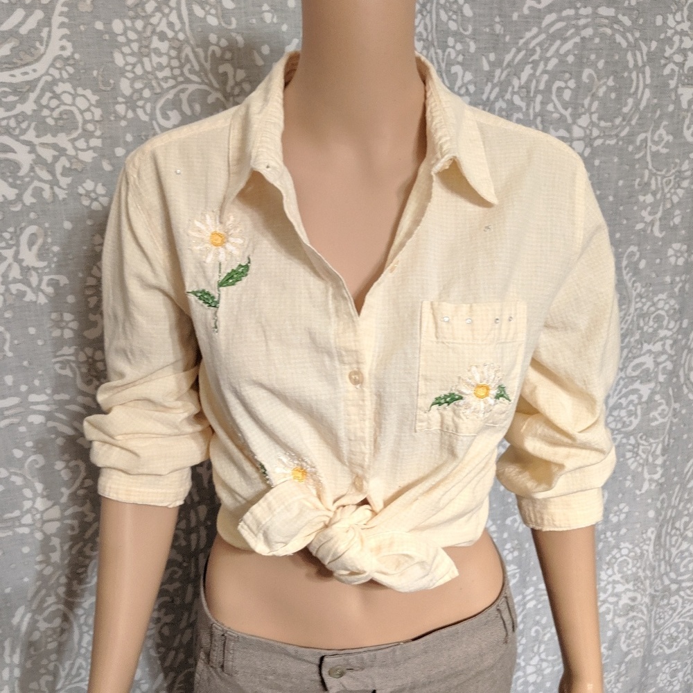 Vintage Cream Floral Embroidered Top